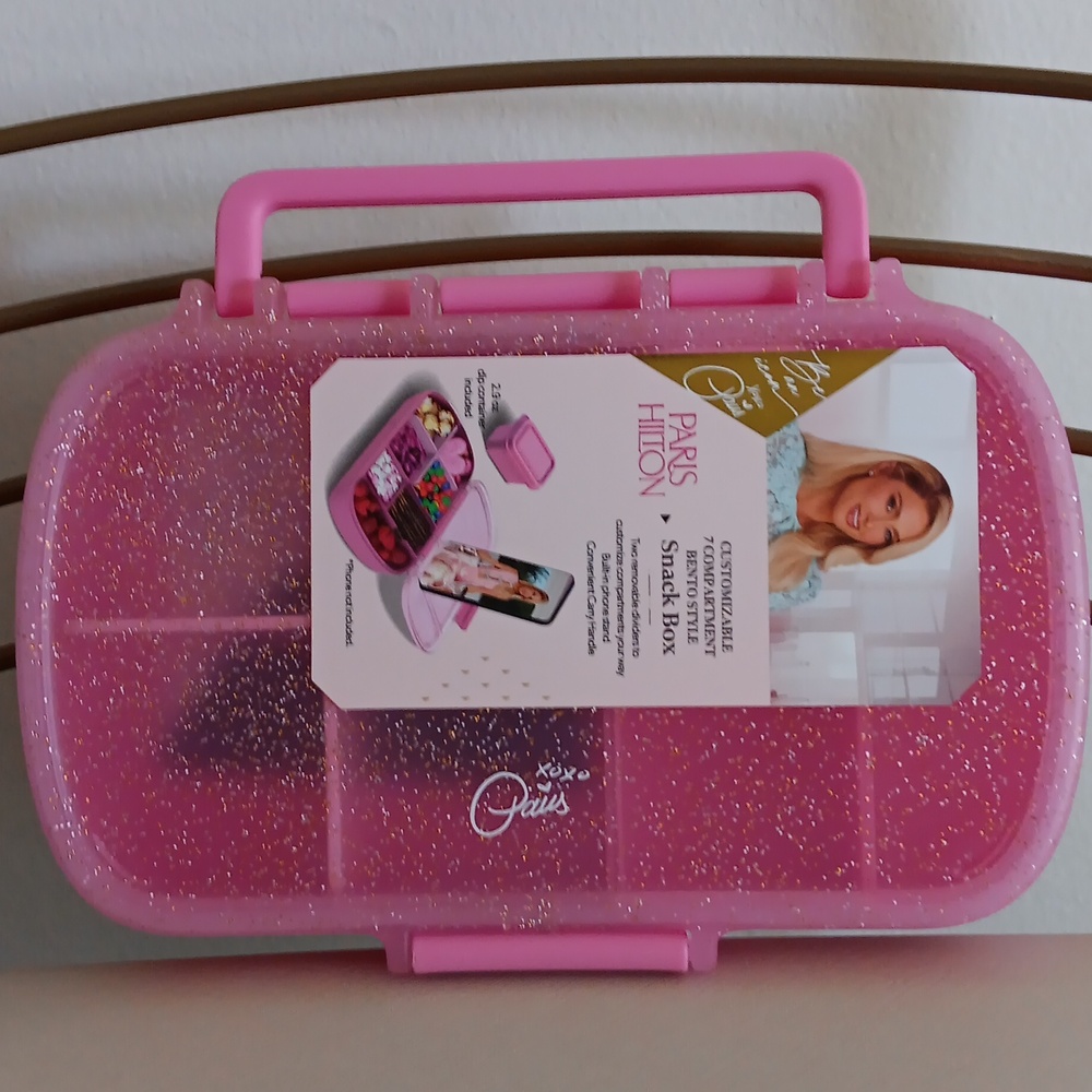 New!Paris Hilton Pink Snack Box